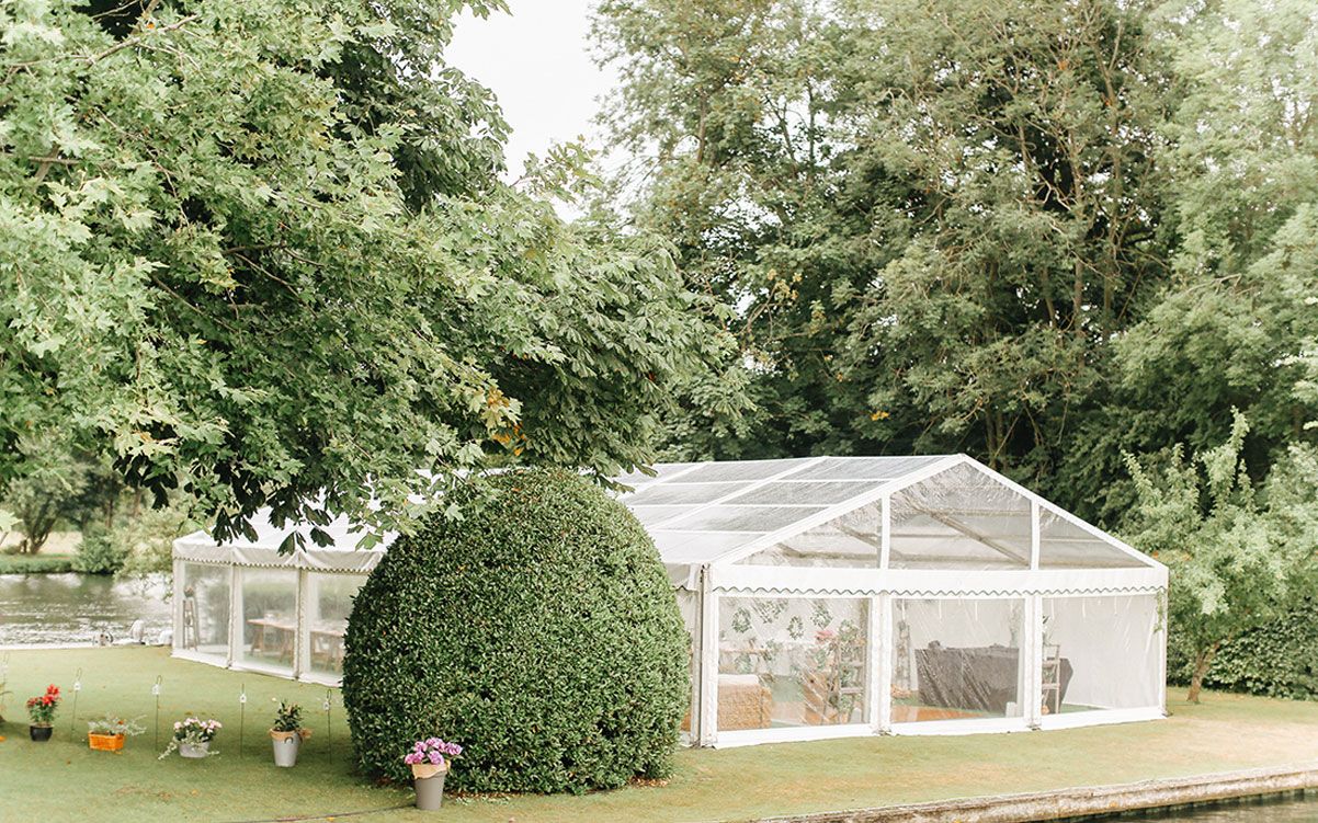 Temple Island Henley wedding